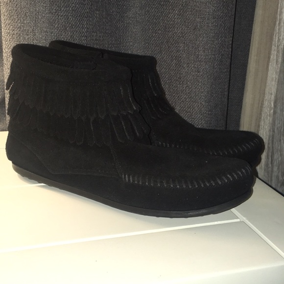 Minnetonka ankle booties - Picture 7 of 8